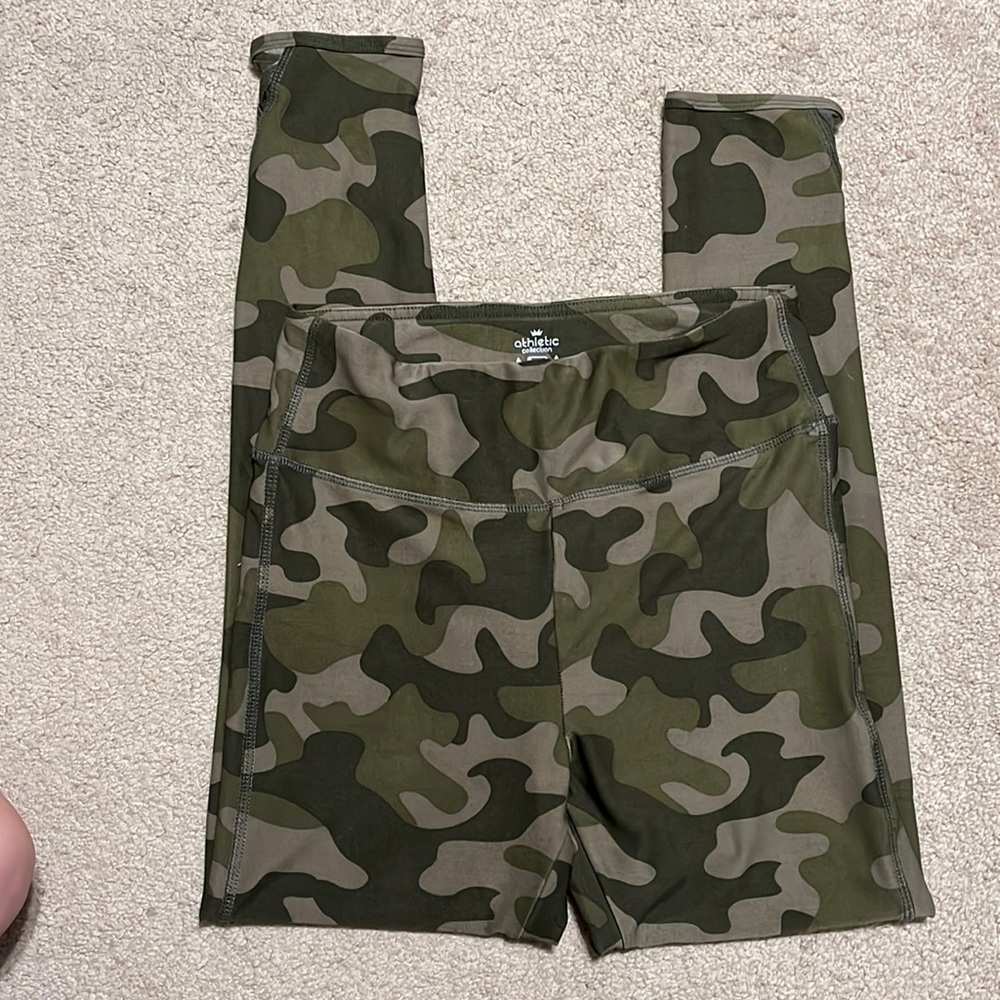 Green camo leggings